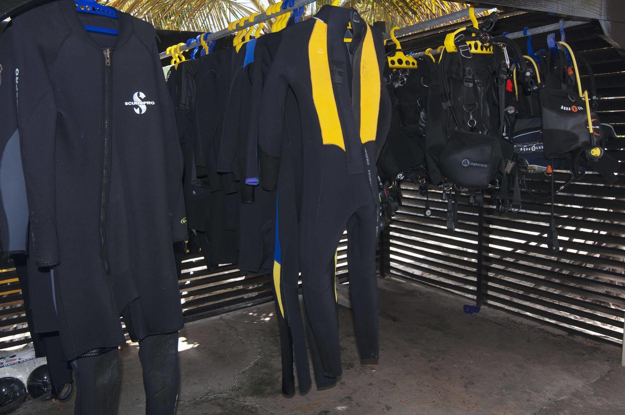 Bohio Dive Resort Cockburn Town Kültér fotó